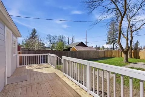 Exterior - 1713 E 4th Ave, Spokane, WA 99202 photo 3 of 9