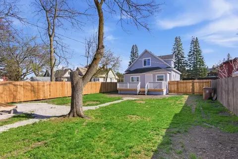 Exterior - 1713 E 4th Ave, Spokane, WA 99202 photo 5 of 9