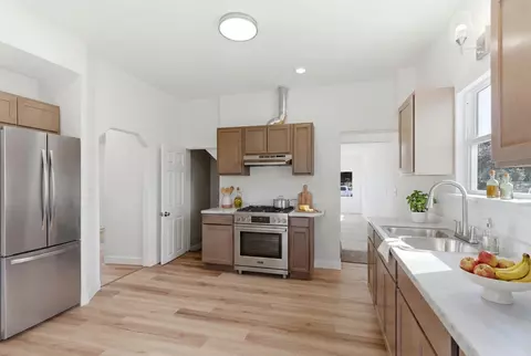Kitchen - 1713 E 4th Ave, Spokane, WA 99202 photo 1 of 1