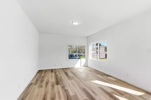 Living - 1713 E 4th Ave, Spokane, WA 99202 photo 4 of 4