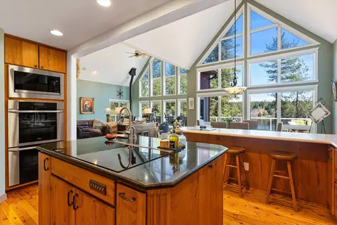 Kitchen - 41404 N Perry Rd, Deer Park, WA 99006 photo 3 of 5