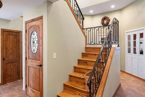 Entry Way - 41404 N Perry Rd, Deer Park, WA 99006 photo 1 of 3