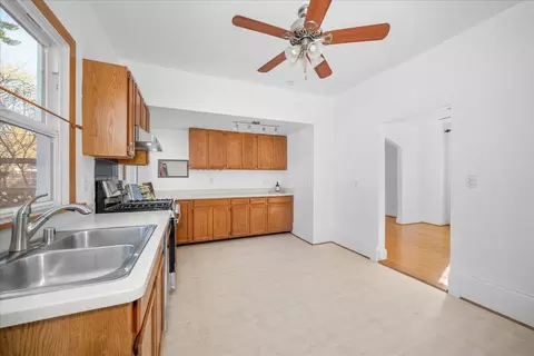 Kitchen - 1017 E 14th Ave, Spokane, WA 99202 photo 5 of 5