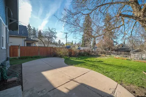 Exterior - 1017 E 14th Ave, Spokane, WA 99202 photo 5 of 17