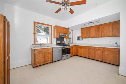 Kitchen - 1017 E 14th Ave, Spokane, WA 99202 photo 2 of 5