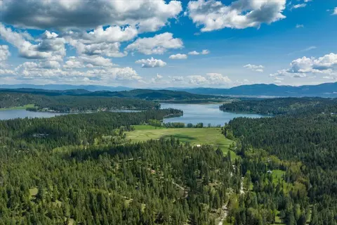 20104 E Mountain View Rd, Newman Lake, WA 99025