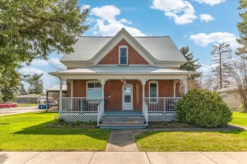 255 E Broadway Ave, Reardan, WA 99029