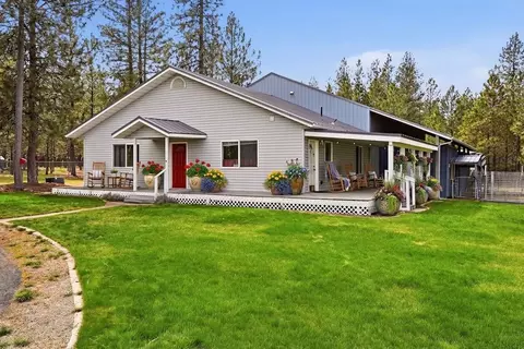 6916 S Cedar Rd, Spokane, WA 99224