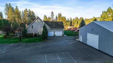 Exterior - 4810 E 37th Ave, Spokane, WA 99223 photo 17 of 17