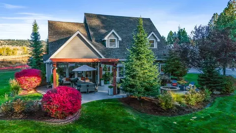 Exterior - 4810 E 37th Ave, Spokane, WA 99223 photo 4 of 17