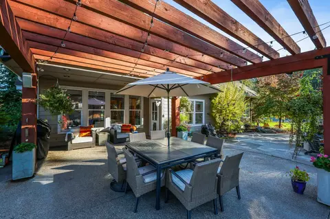 Exterior - 4810 E 37th Ave, Spokane, WA 99223 photo 5 of 17