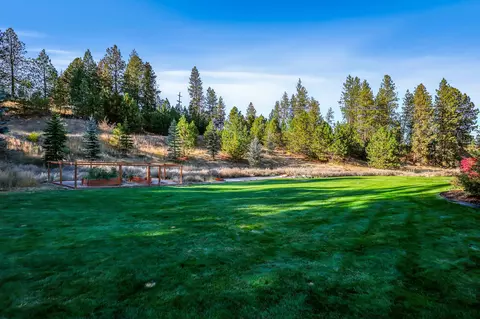 Exterior - 4810 E 37th Ave, Spokane, WA 99223 photo 8 of 17