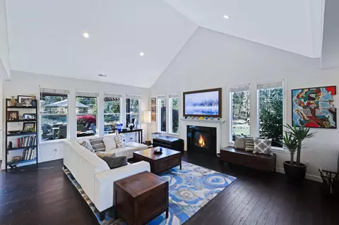 Living - 4810 E 37th Ave, Spokane, WA 99223 photo 1 of 3