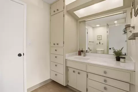 Bath - 11116 E 24th Ave, Spokane Valley, WA 99206 photo 5 of 5