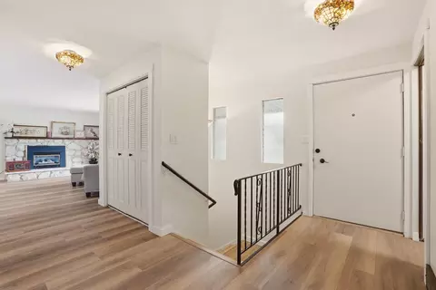 Entry Way - 11116 E 24th Ave, Spokane Valley, WA 99206 photo 1 of 2