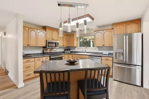 Kitchen - 11116 E 24th Ave, Spokane Valley, WA 99206 photo 3 of 3