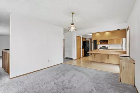 Living - 11618 E 35th Ave, Spokane, WA 99206 photo 3 of 5
