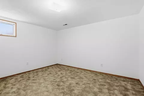 Bedroom - 11618 E 35th Ave, Spokane, WA 99206 photo 5 of 6