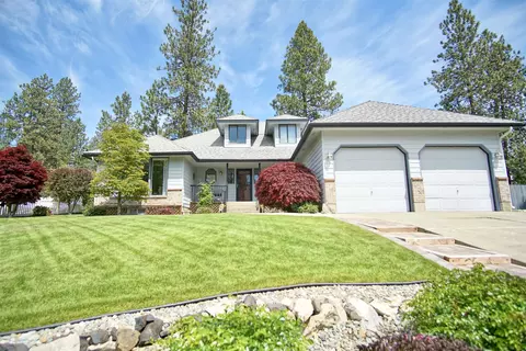 2006 W Wedgewood Ave, Spokane, WA 99208