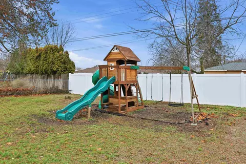 Exterior - 11619 E Buckeye Ave, Spokane Valley, WA 99206 photo 6 of 7
