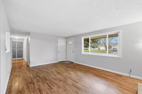 Living - 11619 E Buckeye Ave, Spokane Valley, WA 99206 photo 4 of 4
