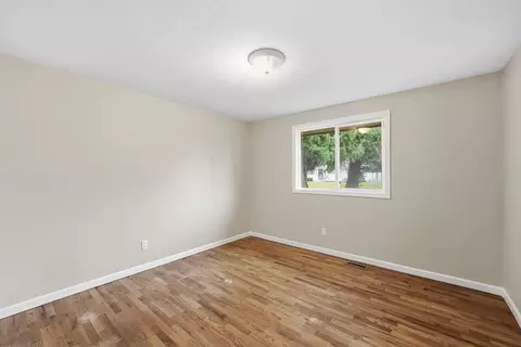 Bedroom - 11619 E Buckeye Ave, Spokane Valley, WA 99206 photo 3 of 3