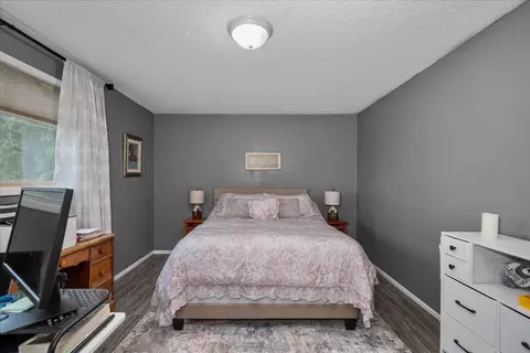 Bedroom - 14104 E Sharp Ave, Spokane Valley, WA 99216 photo 4 of 6