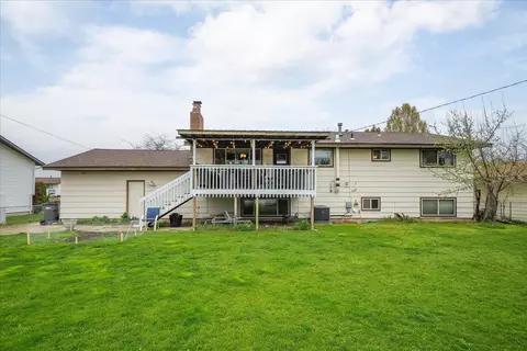 Exterior - 14104 E Sharp Ave, Spokane Valley, WA 99216 photo 9 of 15