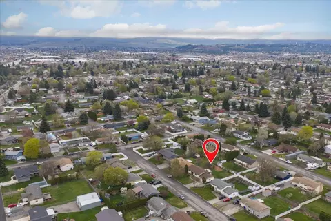View/Area - 14104 E Sharp Ave, Spokane Valley, WA 99216 photo 3 of 3