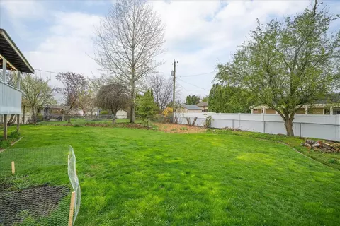 Exterior - 14104 E Sharp Ave, Spokane Valley, WA 99216 photo 14 of 15