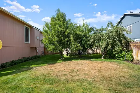Exterior - 14706 E Queen Ave, Spokane Valley, WA 99216 photo 11 of 13