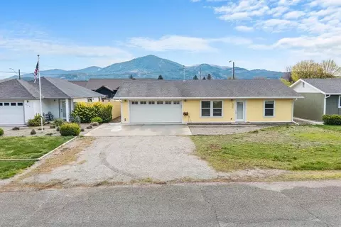 430 E 9th Ave, Kettle Falls, WA 99141