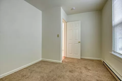 Bedroom - 618 E 23rd Ave, Spokane, WA 99203 photo 3 of 4
