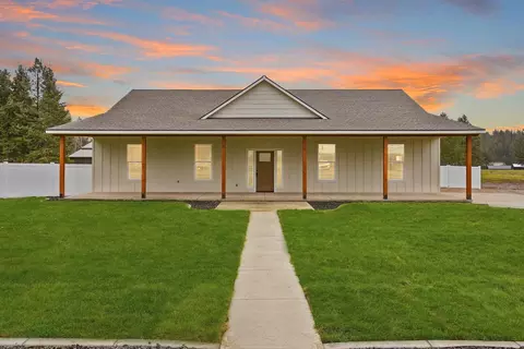 25720 N Yale Rd, Chattaroy, WA 99003
