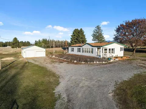 5519 S Chapman Rd, Greenacres, WA 99016