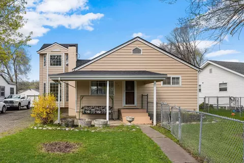 14417 E Longfellow Ave, Spokane Valley, WA 99216