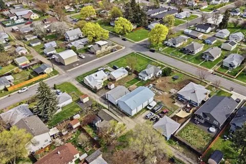 View/Area - 2223 E Sharp Ave, Spokane, WA 99202 photo 4 of 9
