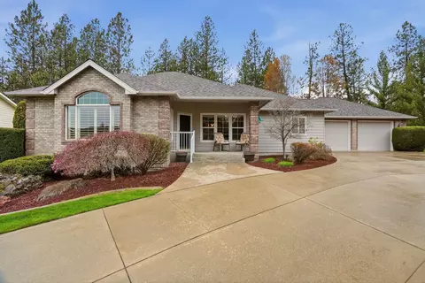 7015 N East Bluff Ct, Spokane, WA 99208