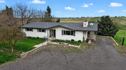 27164 N Gunning Rd, Davenport, WA 99122