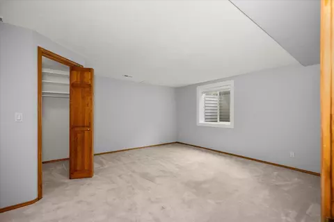 Bedroom - 704 E High Dr, Spokane, WA 99203 photo 4 of 5