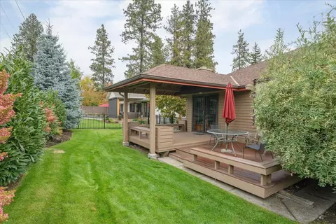 Exterior - 704 E High Dr, Spokane, WA 99203 photo 8 of 10
