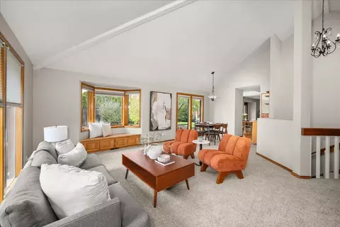 Living - 704 E High Dr, Spokane, WA 99203 photo 1 of 4