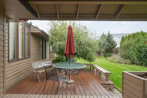 Exterior - 704 E High Dr, Spokane, WA 99203 photo 4 of 10