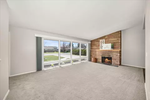 Living - 11603 E Main Ave, Spokane, WA 99206 photo 1 of 5