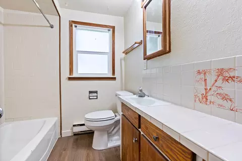 Bath - 1307 E Thurston Ave, Spokane, WA 99203 photo 1 of 1