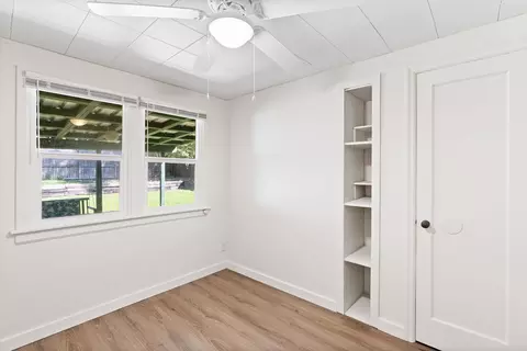 Bedroom - 1307 E Thurston Ave, Spokane, WA 99203 photo 3 of 3