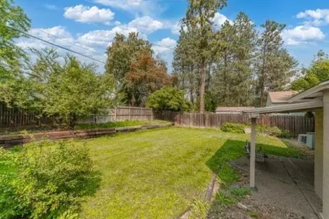Exterior - 1307 E Thurston Ave, Spokane, WA 99203 photo 8 of 8
