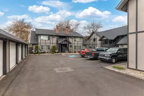 Exterior - 306 E Weile Ave UNIT 2, Spokane, WA 99208 photo 3 of 6