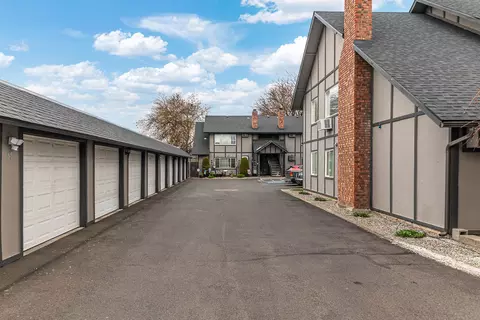 Exterior - 306 E Weile Ave UNIT 2, Spokane, WA 99208 photo 2 of 6