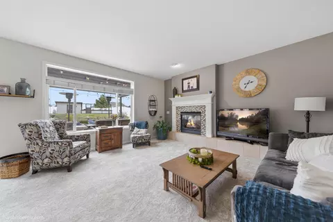 Living - 17205 E Morningside Ln, Spokane Valley, WA 99016 photo 1 of 2